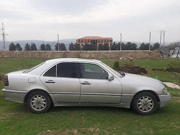 benzin nasos mercedes: Mercedes-Benz E-Class: 1.8 l | 1994 il Sedan — 5