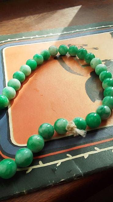 Boyunbağılar: Temiz Nefrit dawi - Material: cilalanm tipli muncuqlar (açıq və tünd — 2