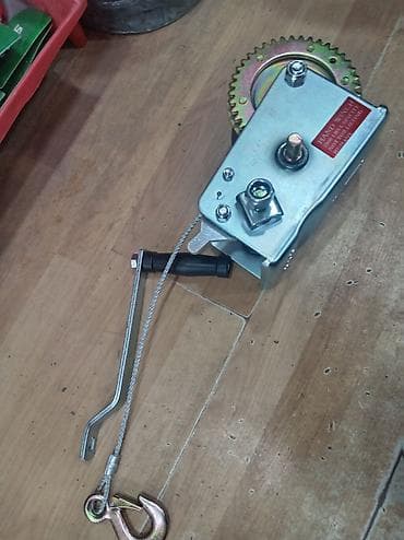 kabel yeri acan: Məhsul: Mexaniki dişli əl vinçi (Gear Winch) - Yükgötürmə gücü: 2000 — 5