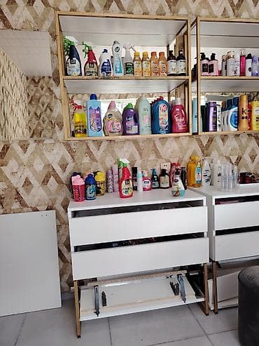 demir ref: Satılır: mağaza üçün Ətir vitrin Tərkibi və ölçülər: - Divar — 1