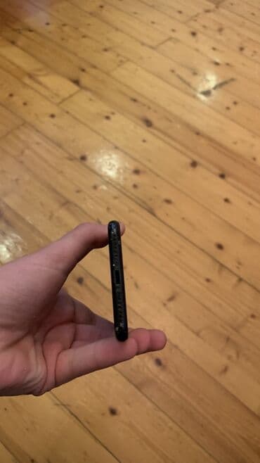 apple iphone 7: IPhone 7, Qara, Barmaq izi — 5