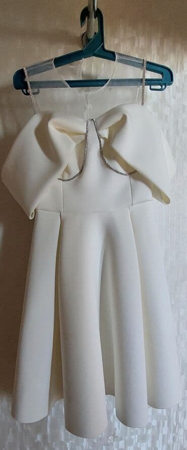 don modeleri: Ağ ziyafet geyimi 1 defe geyilib — 1