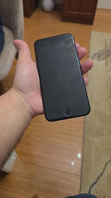 iphone 7 korpus: IPhone 7, 128 GB, Qara, Barmaq izi — 1