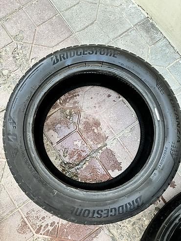 Şin Bridgestone 215 / 55 / R 17 — 4