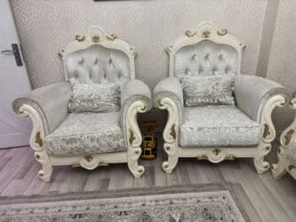 Klassik üslubda zövqlü divan Frnasa istehsali - Rəng: krem-bej