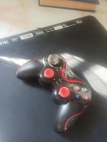 xbox oyunlar: Məhsul: Simsiz oyun pulti Xüsusiyyətlər: - Rəng: qara-qırmızı - — 3