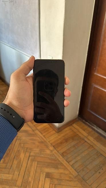 ucuz telefonlar iphone: IPhone 11 Pro, 256 GB, Qızılı, Face ID — 2