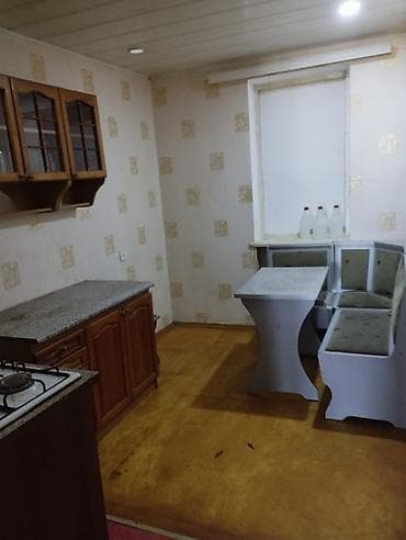 bine savxoz ev: Suraxanı bazarına yaxın.Bina evi 5/1 mərtəbəsi.Evin yanında 35 — 10