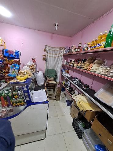4000: Mağaza icraya verilir işlek veziyyetdedir. ünvan Xırdalan dairesi ot — 2
