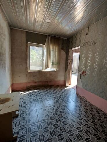 ucuz evlər satılır: Binəqədi qəs. 1 otaqlı, 40 kv. m, Orta təmir — 7