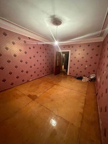 xacmazda satilan evler: Bakı, 3 otaqlı, Köhnə tikili, m. Əhmədli, 75 kv. m — 4