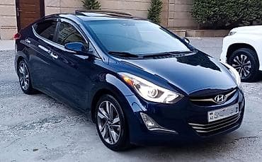 4 teker: Hyundai Elantra sedan – tünd mavi rəng, aerodinamik kuzov və xrom — 3