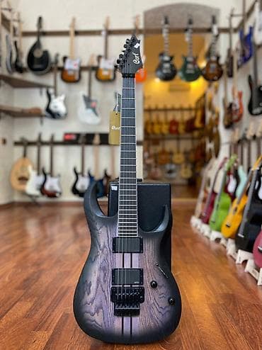 gitara çexolu: Model: @cort_guitars X500 Çatdırılma xidmətimiz mövcuddur. Həftənin — 1