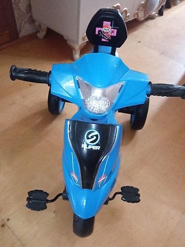 Uşaq üçtəkərli velosiped/moped tipi pedallı skuter - Rəng: mavi, qara — 1