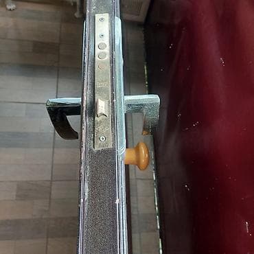 ikinci el demir qapi: Metall giriş qapısı - Material: qalın metal karkas, ön tərəfdə taxta — 3