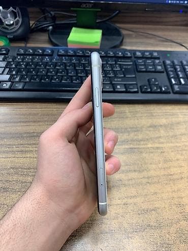 i̇phone 5: IPhone 11, Ağ — 2