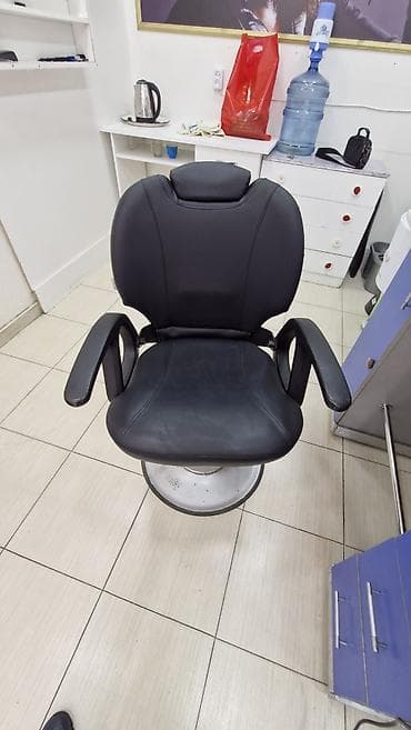 dəri kreslo: Peşəkar bərbər/kosmetologiya kreslosu - Rahat oturacaq və bel hissəsi — 3