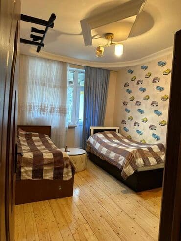 xacmazda dasinmaz emlak: Bakı, 4 otaqlı, Köhnə tikili, m. Həzi Aslanov, 100 kv. m — 8