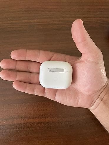 Qulaqcıqlar: Apple AirPods (3-cü nəsil) hecbir prablemi yoxdur,Qiymet razilasmaq — 2