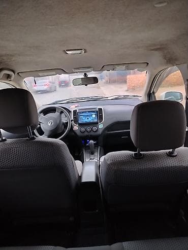 06 maşını: Nissan Wingroad: 1.5 l | 2014 il Van/Minivan — 5