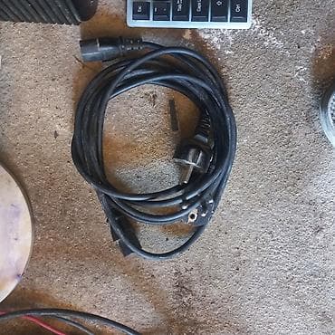 3 saat limitsiz internet bakcell: Kompüter dəsti Tərkib: - Sistem bloku (ATX korpus) - Ön paneldə 2x — 4