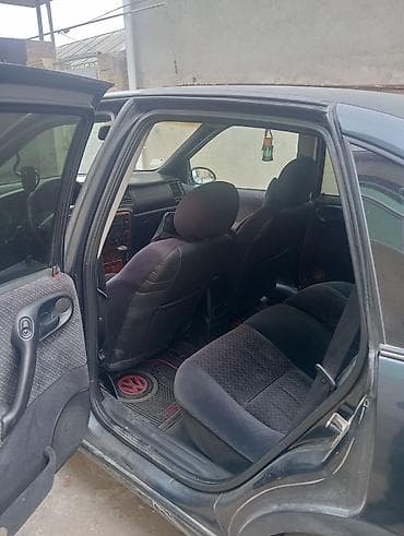 Мототранспорт: Opel sedan – salon və interyer - Geniş və rahat salon: ön və arxa — 2