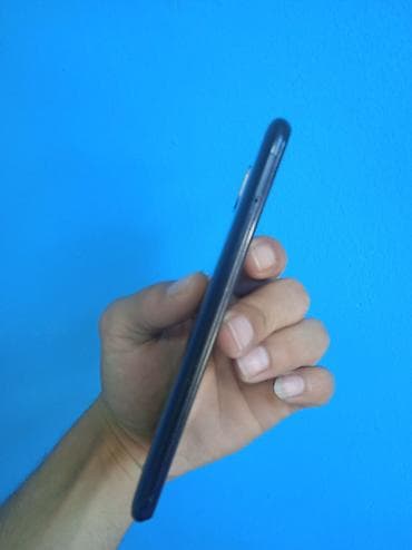 lotus qaz peci: Huawei P40 lite, 128 GB, rəng - Qara, Barmaq izi — 4