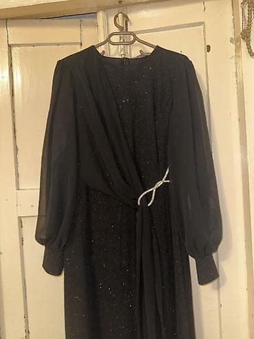 Qara rəngli zərli ziyafət donu -Ölçü: 50 - Klassik qara tonlarda