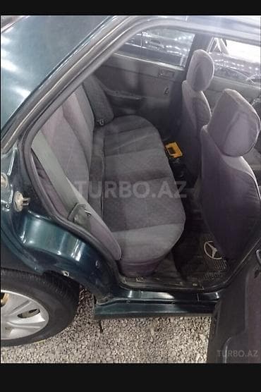 Продажа авто: Hyundai Elantra: 1.5 л | 1995 г. Седан — 4
