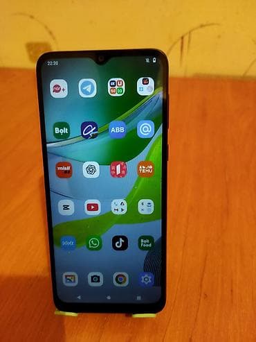 Motorola Moto E13, 256 GB, rəng - Qara — 6