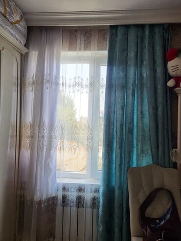 Bu dəstə pərdələr pəncərələrinizi bəzəmək və otağınıza zərif bir