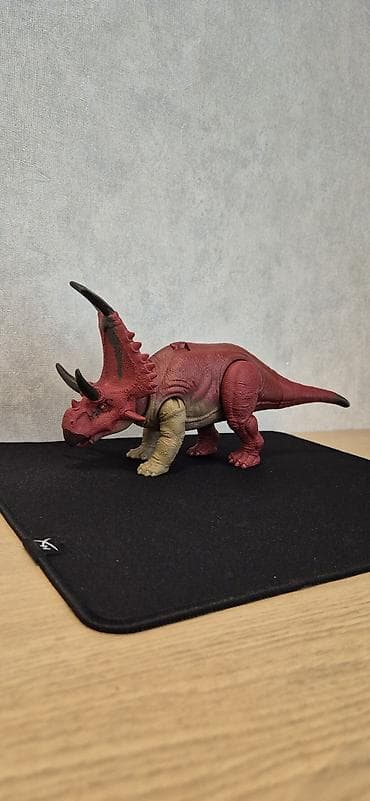 Fiqur, Plastik, rəng - Qırmızı — 2