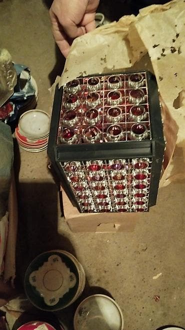 Vazalar: Məhsul: Qırmızı/bənövşəyi şüşə linzalı dekorativ divar/asma işıq — 2