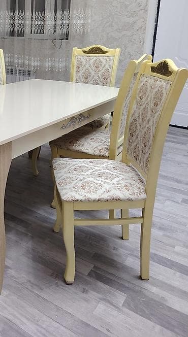 stol stullar: 6 eded stul satilri 150 azn mehdiabad masa satilmir — 1