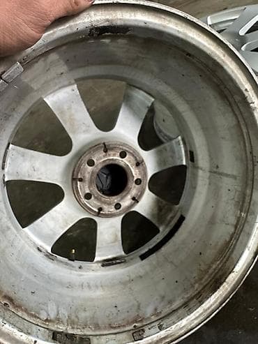 Məhsul: Mercedes-Benz orijinal yüngül lehimli disklər komplekti (4 — 5