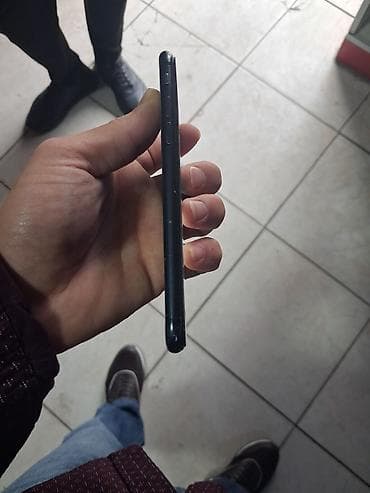 IPhone 7, 128 GB, Qara