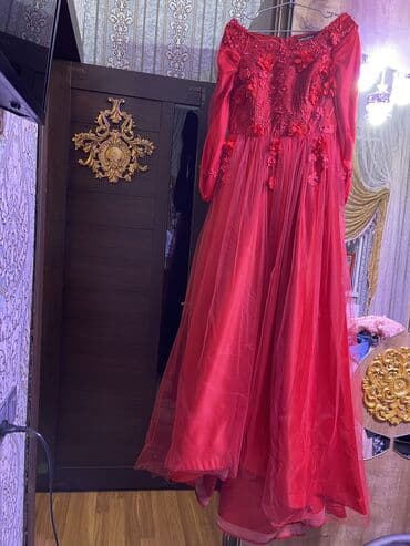 Xonça: 1 defe qız toyunda geyinmişem. Atlasdandı 38 42 bedene qeder gedir — 7