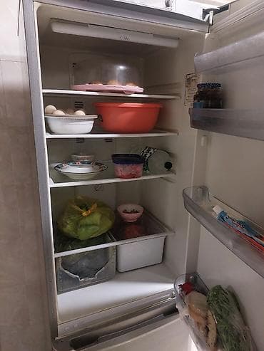 indesit: İşlənmiş 2 qapılı Indesit Soyuducu Satılır, rəng - Gümüşü — 2
