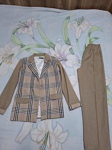 beli: TƏCİLİ SATILIR. Qadın kostyumu – blazer və şalvar dəsti - Rəng: bej — 3