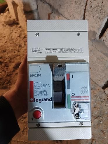 tol vuran usta: Legrand Elektrik avtomat, 3 faza — 1