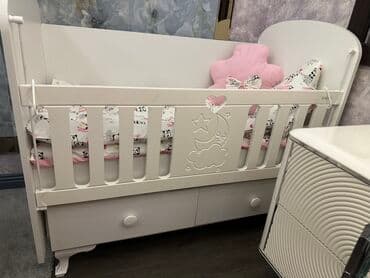 Oğlan və qız üçün, Dördbucaq, Beşik, Dəst ilə, Yellənmə mexanizmsiz