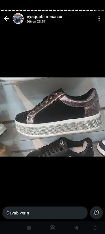 kisi ayaqqabilari instagram: Qadın idman ayaqqabısı - Rəng: qara üst hissə, metalik bronz — 1