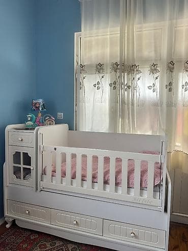 Oğlan və qız üçün, İşlənmiş, Dördbucaq, Beşik, Matras ilə, Yellənmə mexanizm ilə