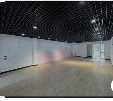 снять в аренду помещение под кафе: Kommersiya obyektı – vitrinli, geniş sahəli ticarət/ 117 kv.m 2 faza — 3