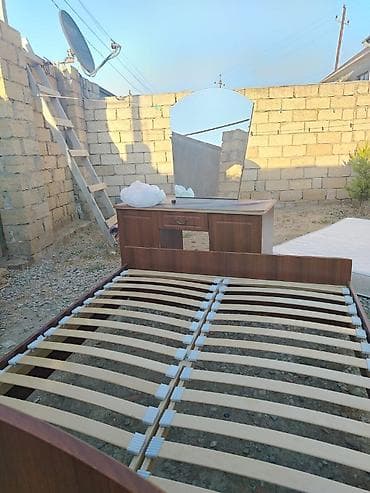 taxt satilir: Taxt + matras, güzgü cəmi 100 ₼ — 1