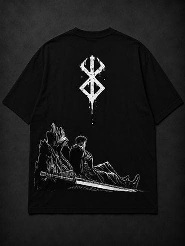 deri geyim: Qara qrafik T‑shirt kolleksiyası – anime/manga ilhamlı dizaynlar — 2