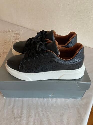 i̇dman ayaqqabısı: Başlıq: 🌟 Tam Yeni Trendyol Ayaqqabısı – 41 Ölçü 🌟 Məzmun — 3