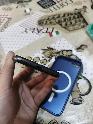 IPhone 8, Space Gray, Barmaq izi — 1