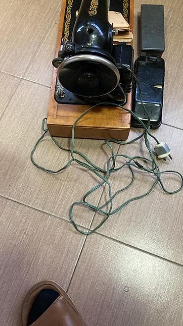 kohnə utu: Elektrik tikiş maşını – klassik dizaynlı, mexaniki metal korpuslu — 2