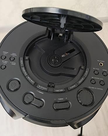 kolonkalar maşın: SONY Səs Sistemi: 2.1 kanallı (1 ədəd 20 sm-lik vufer, 2 ədəd 5 sm-lik — 4